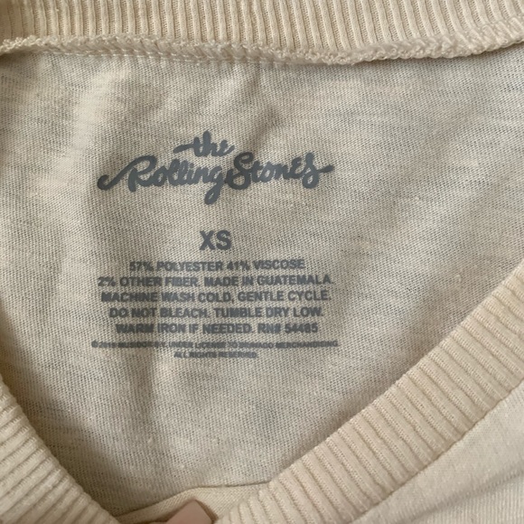 tee - Picture 2 of 3